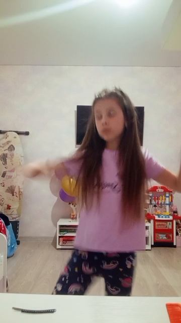 Танцульки от LERCHIK_GAMES 🤍 ждете дневной влог ?