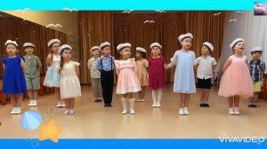 Умка с днем мамы поздравляет