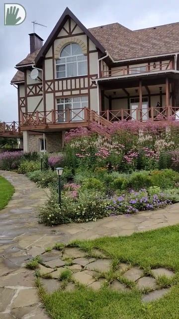 Колористика цветника типа "Кафедра" #design #garden #youtubeshorts #ландшафтныйдизайн #уходзасадом смотреть онлайн