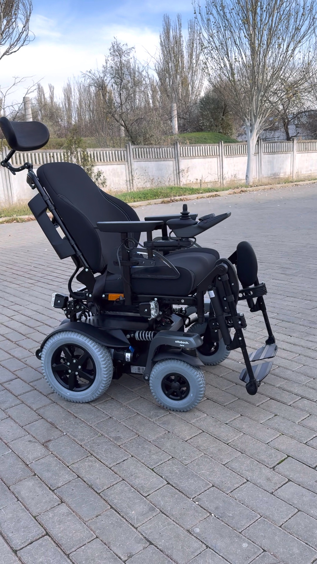 OTTOBOCK JUVO B5♿️— крошка, которая поражает! Смотрим поближе смотреть онлайн