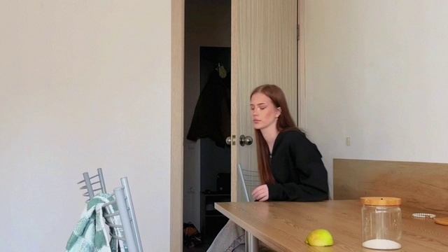 Спецэффект "Метание карты" Артемьева смотреть онлайн