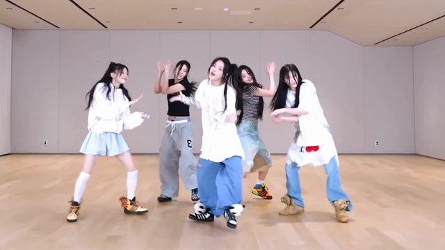 ILLIT - JELLYOUS DANCE MIRRORED
