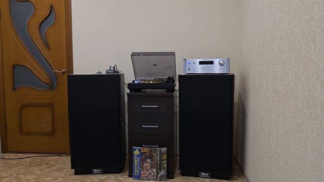 Iron Maiden - Stranger In A Strange Land (Original Vinyl - Japan Special Edition – S33-1003)