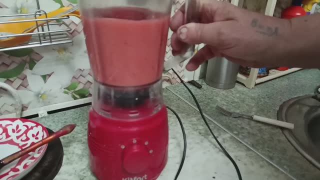 ВСЕХ НАКОРМИЛИ, ВИКТОР ДЕЛАЕТ ХРЕНОДЕР, КОЕ-ЧТО КУПИЛА смотреть онлайн