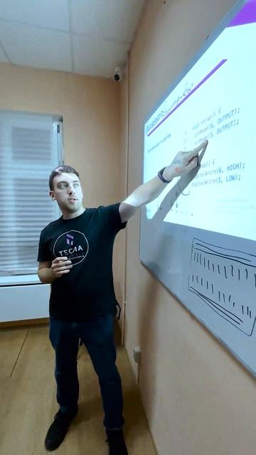 Занятие в клубе юных инженеров Тесла - Гексагон смотреть онлайн