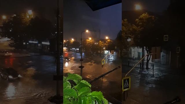 Ночной дождь и гроза