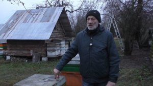 ПЧЁЛЫ ЗИМУЮТ,  а что ДЕЛАТЬ ПЧЕЛОВОДУ