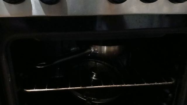 Как отмыть духовку от нагара и старого жира внутри в домашних условиях