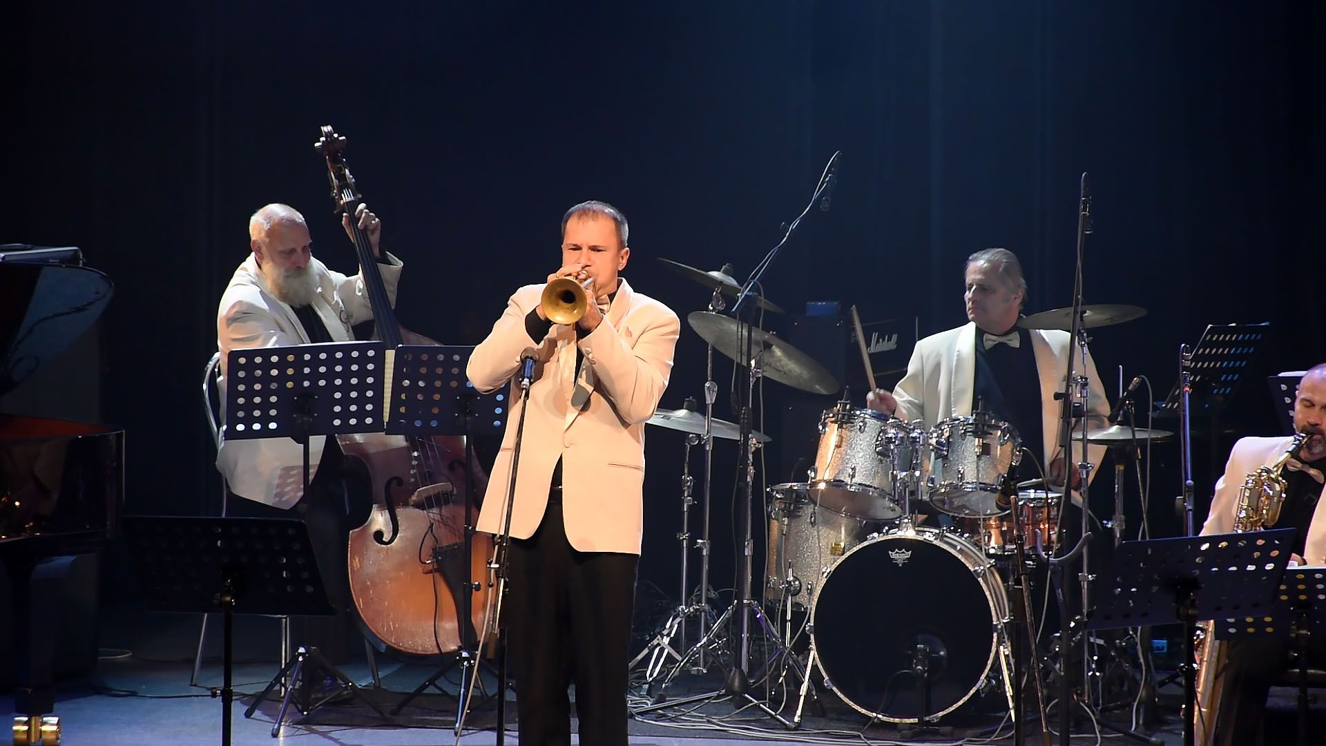 Оркестр имени Олега Лундстрема