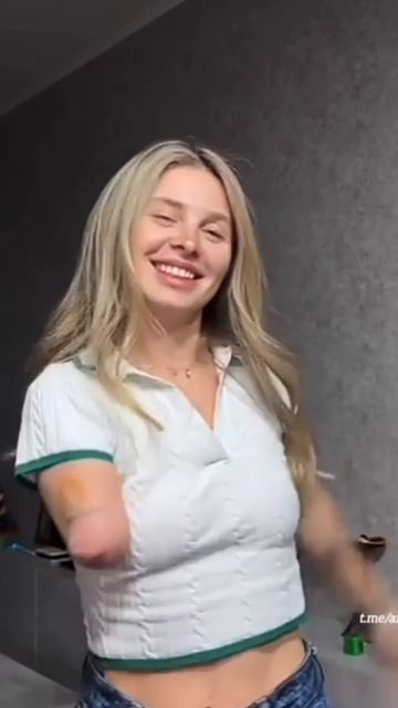 Amputee Lae смотреть онлайн