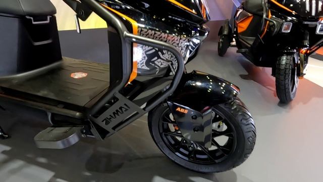 Скутеры ZHMAI. Нарядные. Выставка CIMA MOTOR. Часть 38. смотреть онлайн