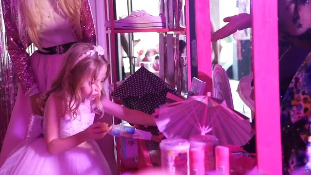 Тебя поздравит Настя