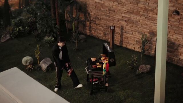 Stray kids "DO IT (REMIXES)" M/V смотреть онлайн