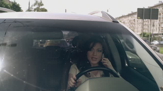 ПАРАЛЛЕЛЬНАЯ ЖИЗНЬ - 2 серия смотреть онлайн