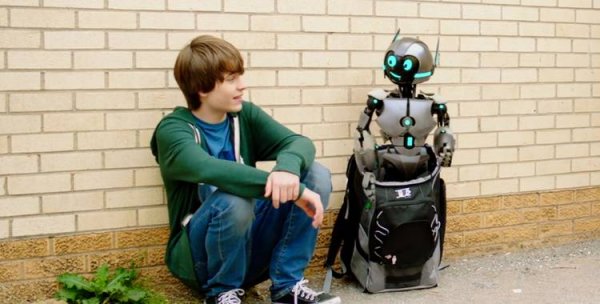 Робот Ари (2020)