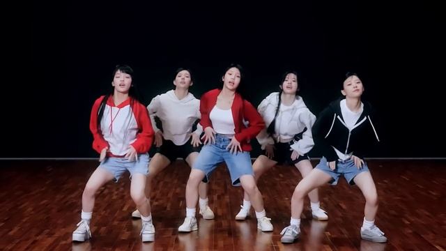 ILLIT - LUCKY GIRL SYNDROME DANCE MIRRORED