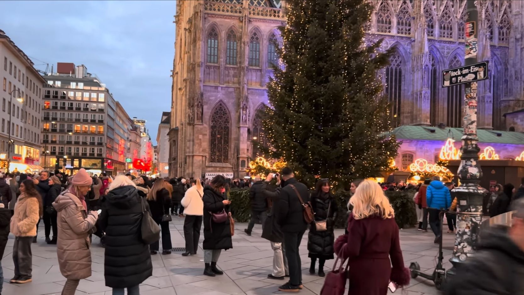 🇦🇹 Рождественские огни Вены 2025 – Самая красивая рождественская прогулка в городе смотреть онлайн
