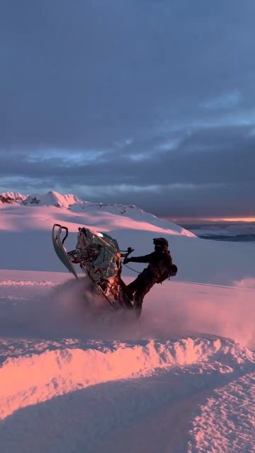 Красота и свобода на снегоходе смотреть онлайн