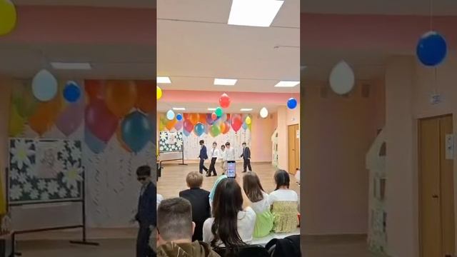 Сталеваров. День матери в началке. смотреть онлайн