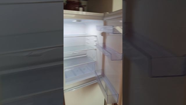 У озера. смотреть онлайн