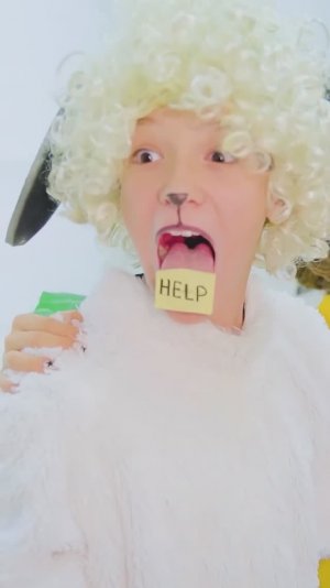 Жутковатая Аманда путешествует по вселенным! Чаки влюбился в Аманду!