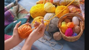 Вяжем из остатков пряжи роскошные вещи. 💯 Идей выбирай любую.