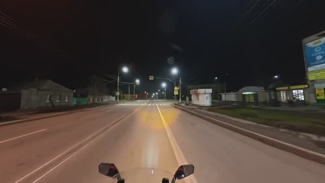 Прогулка на скутере по Луганску! Последние теплые дни! Центр-Камброд-Вергунка! смотреть онлайн