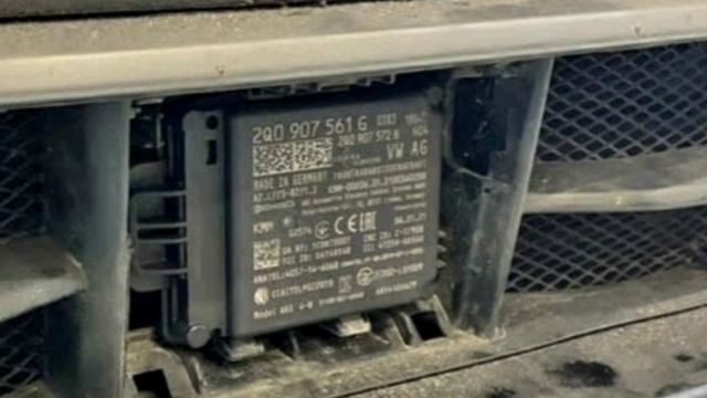 Installing Adaptive Cruise Control and Side ASSIST Blind Spot Assist on an AUDI Q3F3. VAG-UPGRADE.RU смотреть онлайн