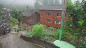 Китай. Прогулка по китайской деревне Лунтан в провинции Гуйчжоу