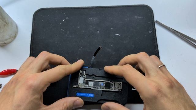 IPhone 13 нет WiFi/BT