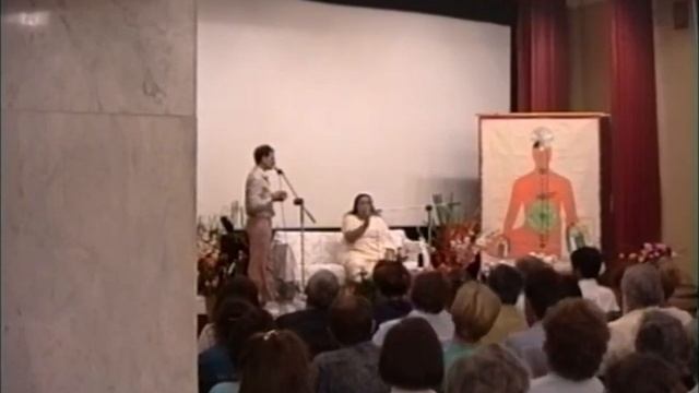 1993 г.Реализацию докторам даёт Шри Матаджи. Москва. Россия. смотреть онлайн