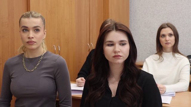 День открытых дверей. Факультеты. Экономика, менеджмент и инновационные технологии смотреть онлайн