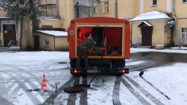 Прим Сервис. Прочистка засора в колодце