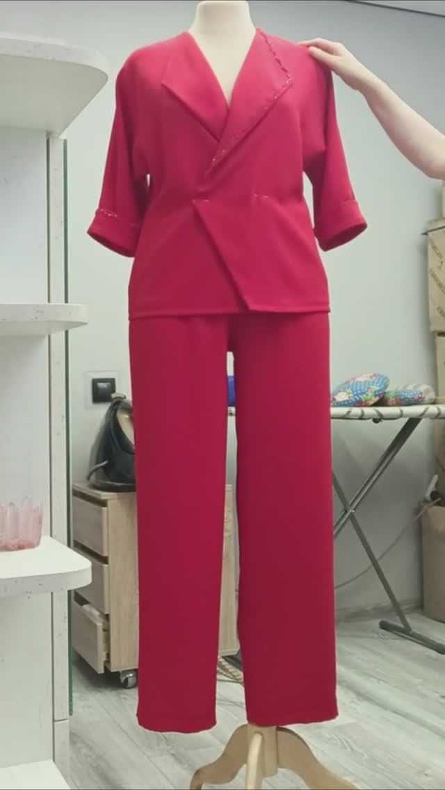 Сшила себе красный костюм. Обзор. смотреть онлайн