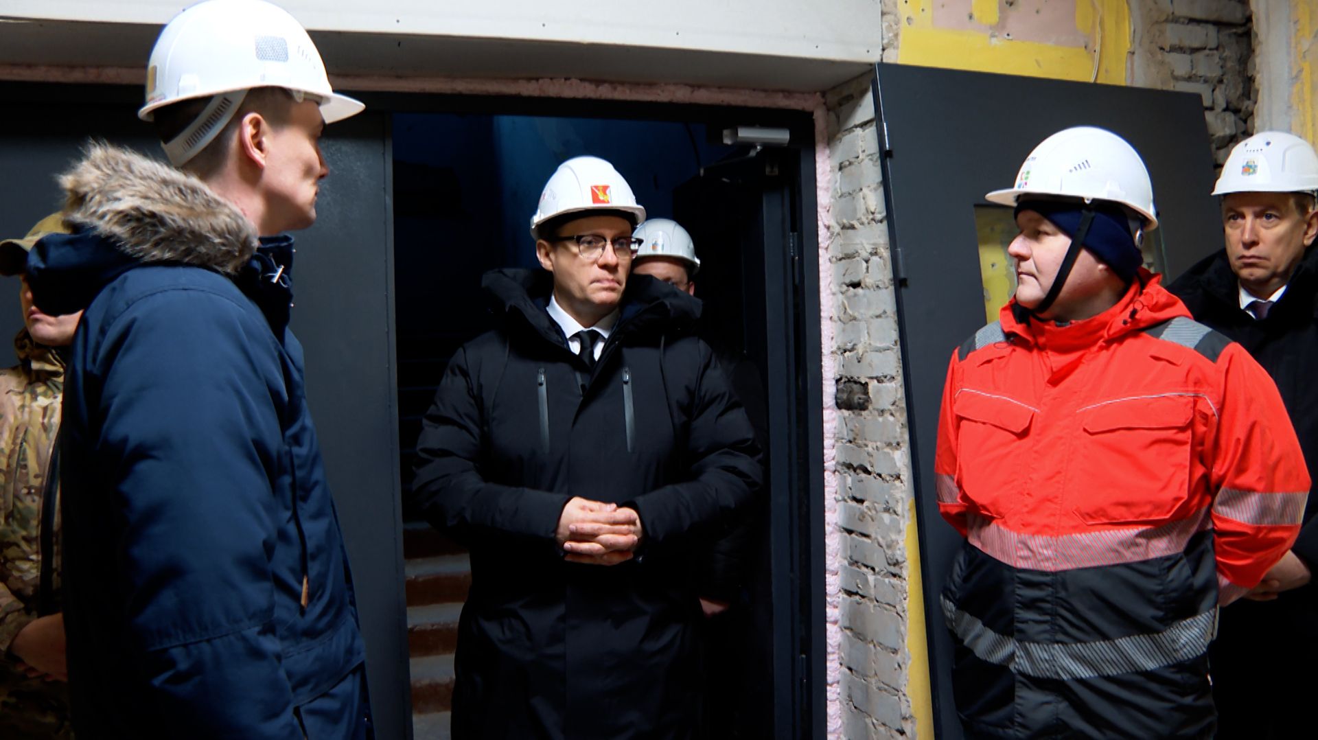 Губернатор в центре для участников СВО смотреть онлайн