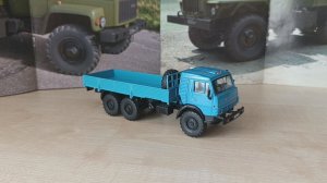 Обзор модели Камаз-43118, масштаб 1:43, «Технопарк».