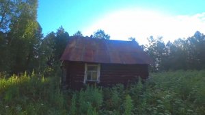 НАШЁЛ ИЗБУ В ЛЕСУ ГДЕ ЖИЛИ ОТШЕЛЬНИКИ, ЭТОЙ ЗАИМКЕ БОЛЬШЕ 100 ЛЕТ.