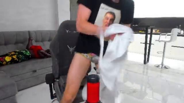 (ПЕРЕЗАЛИФ) ПРИТВОРИЛСЯ ЧИТЕРОМ И ЗАТРОЛЛИЛ СТРИМЕРА СЕКРЕТНЫМ ПАТТЕРНОМ В Standoff 2 смотреть онлайн