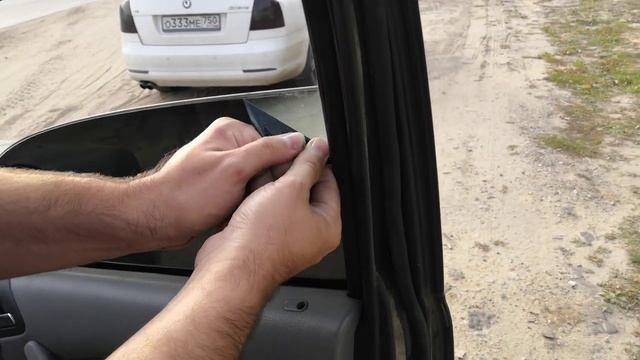 ОТДИРАЕМ ТОНИРОВКУ ПОСЛЕ ПОКУПКИ!!! Вася сдирает тонировку после покупки машины