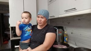 Два хозяина, а скотина голодная. готовлю вкусную рыбку.наводим порядки. жизнь в деревне