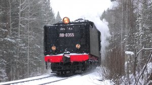 Паровоз ЛВ-0355 следует резервом