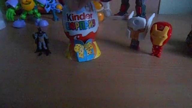 Распаковка киндера "Мстители,общий сбор " и "Редкий гость" шок.шар "Чупа Чупс", "Лига справеливости" смотреть онлайн