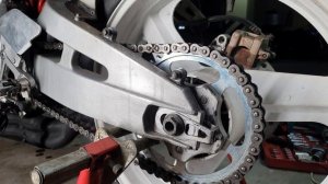 Мотодневник Honda CBR400RR NC23 замена цепи прокачка тормозов