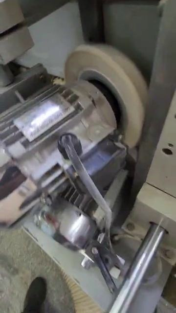 Кромкооблицовочный станок MFB60E