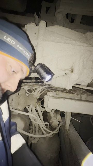 установка фитинга на воздушную трубку/самосвал утечка воздуха и ремонт