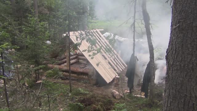 Строим Избу в Тайге Балаган Рыбалка в Тайге 2025 Сухопит 12 июл 18 Сибирь Серия 3 смотреть онлайн