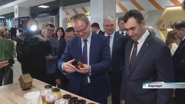 В Алтайском крае скоро появится первый сертифицированный органический мёд смотреть онлайн