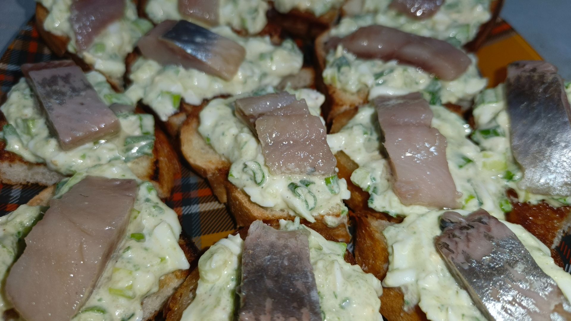 Готовимся к новому году 🎄 пробуем новые закуски. Закуска из селёдки.