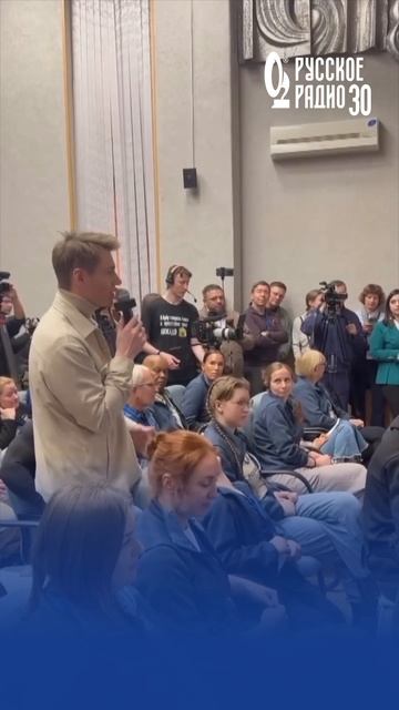 Запуск «Союза» собрал звёзд: кто из знаменитостей прилетел на Байконур? #байконур #союз #звезды смотреть онлайн