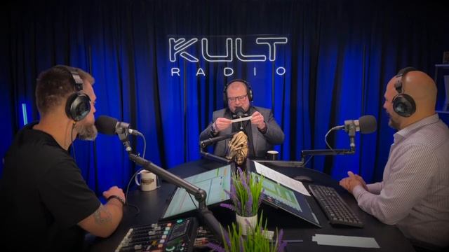 Ваш скромный слуга на шоу 